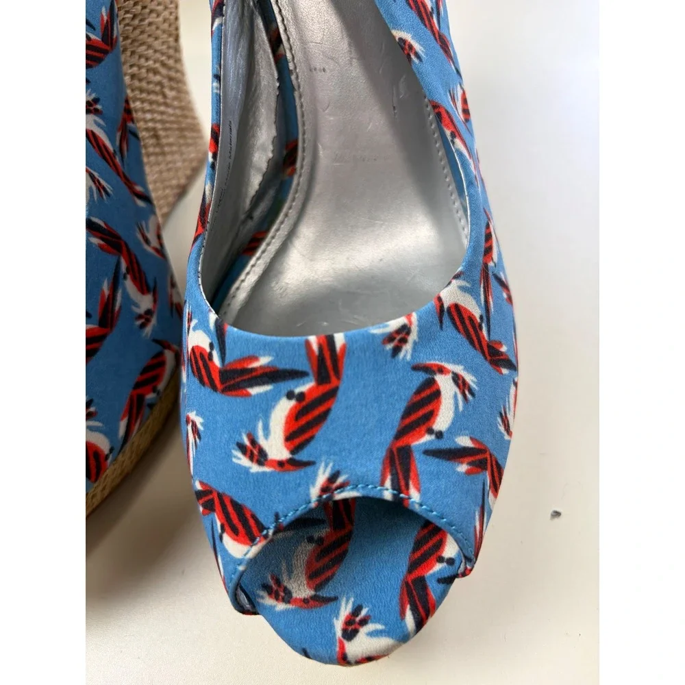 Audrey Brooke Tropical Bird Print Wedge Sandals Blue Espadrille Peep Toe 10
